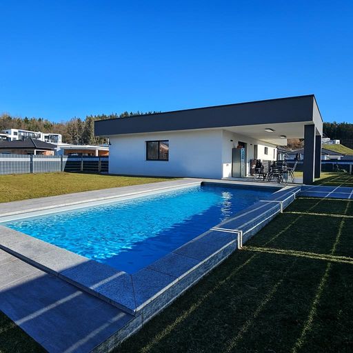 KI-Bild - Beispiel für fertiggestellten Pool