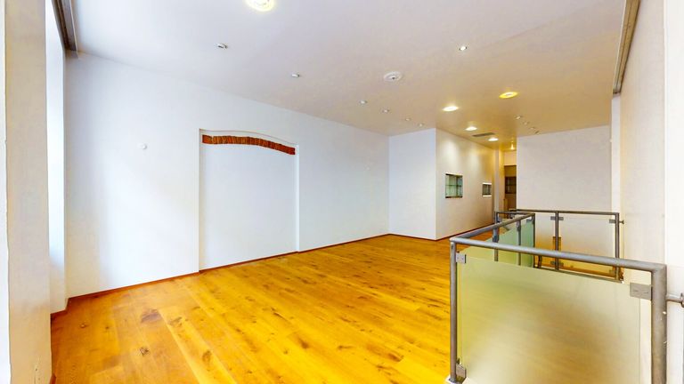 Gewerbefläche/Treppenaufgang