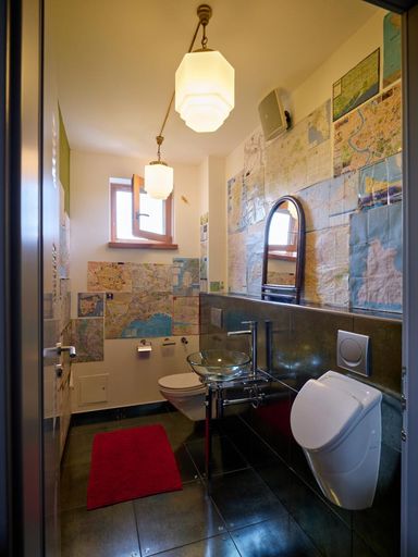 WC & Pissoir Erdgeschoss