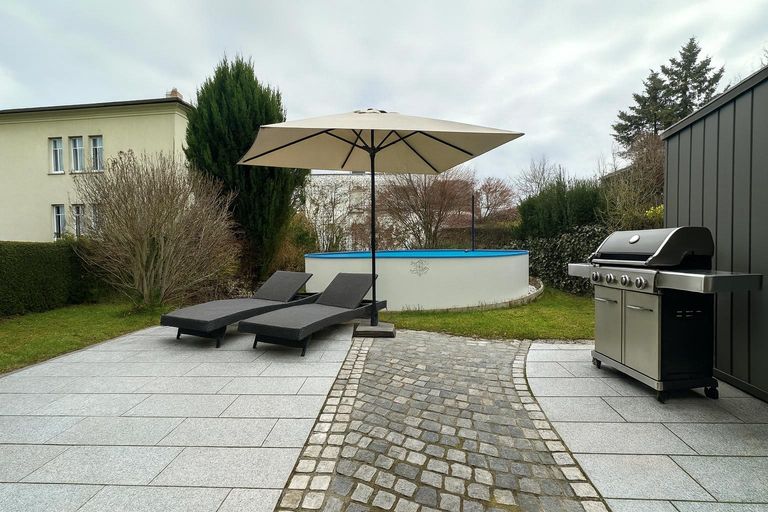 Rendering Garten mit Pool