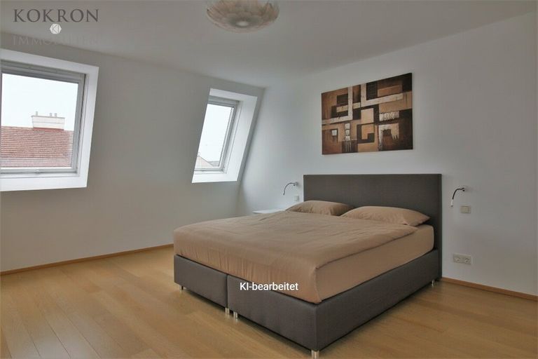 hell & geräumig: (Schlaf)zimmer 2