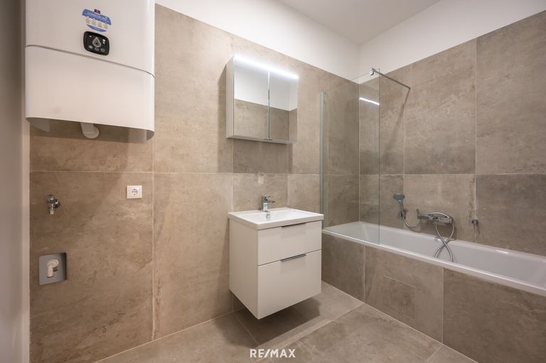 Badezimmer mit Wanne