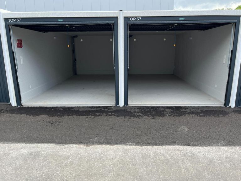 Musterbild Doppelgarage