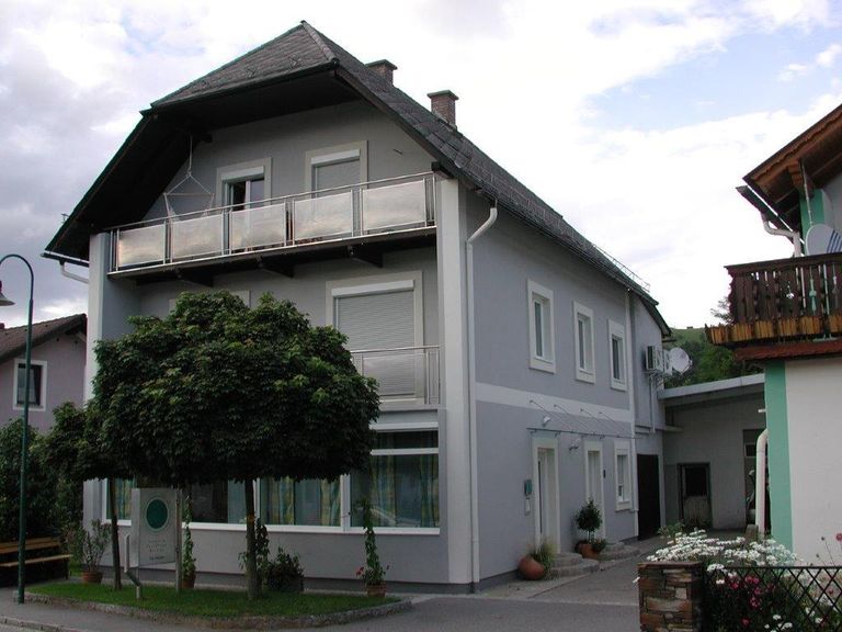 Haus außen 2