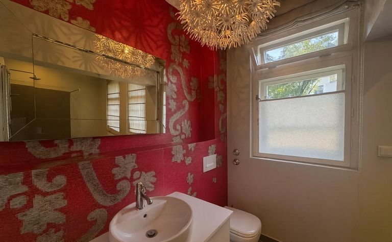 28i2WMECTcX8jEFllUSyJA