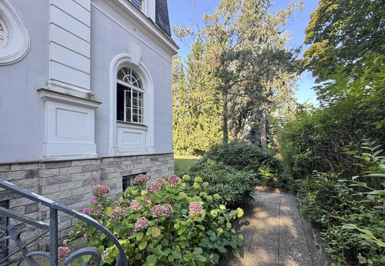 3IIBMidt2e60JhuTDk9Yg9