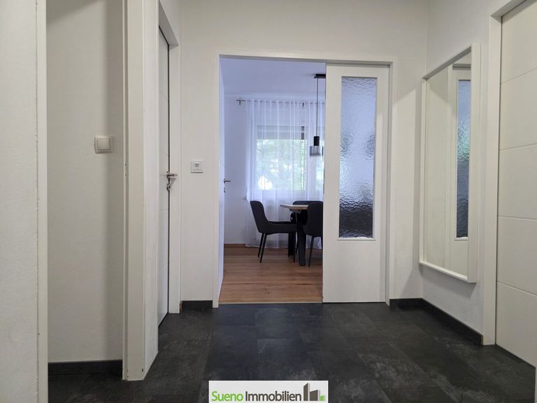 Vorraum/Garderobe
