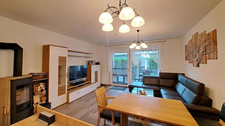 Wohn- Essbereich mit offener Küche