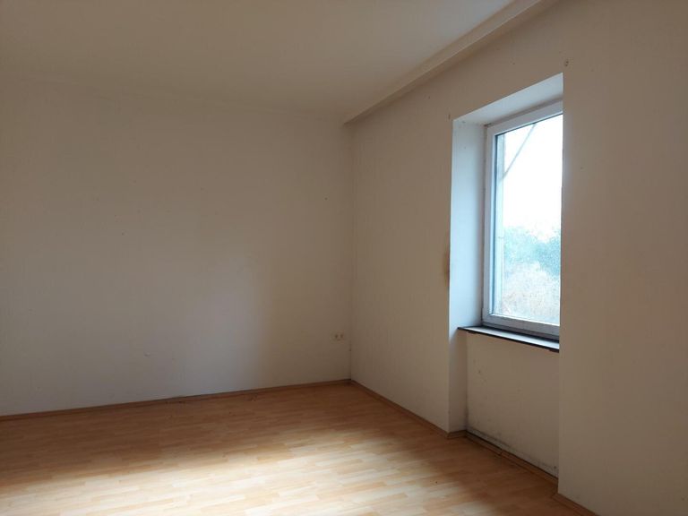 Eines der Zimmer im OG