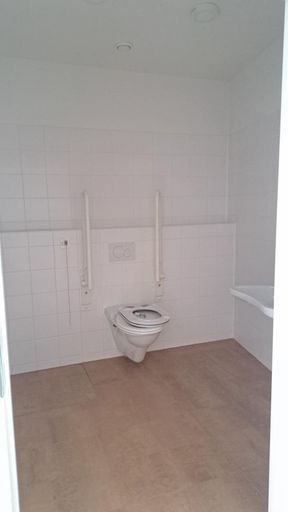 behindertengerechtes WC