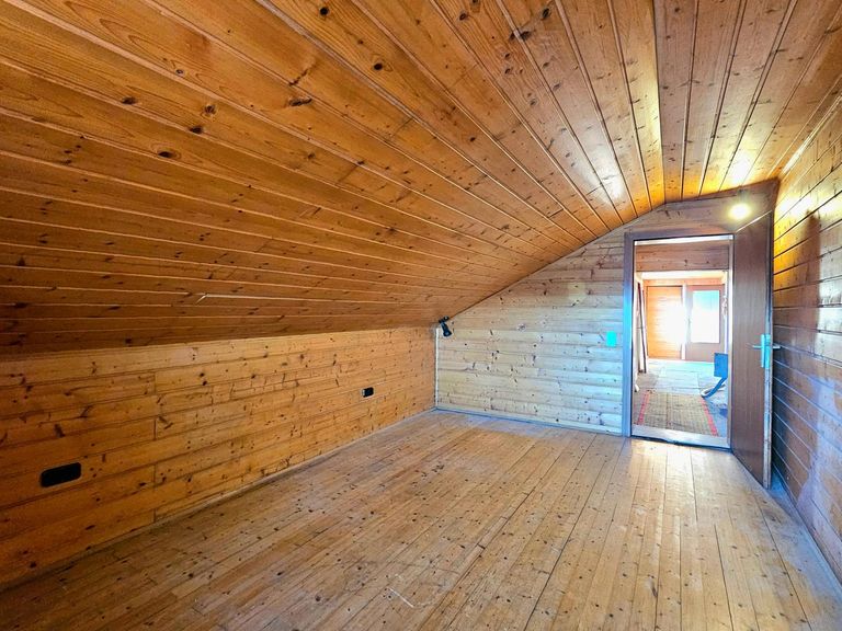 Raum 1 im DG, beheizt