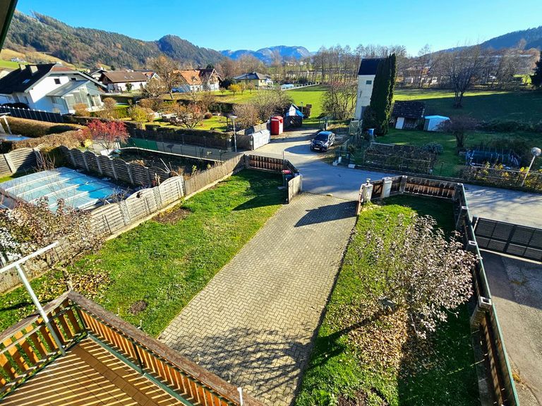 Blick aus dem DG auf den Garten