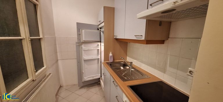 Kühlschrank mit Kühl- und Gefrierteil