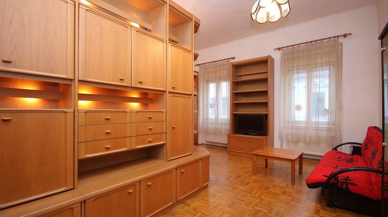 Wohn- / Schlafzimmer