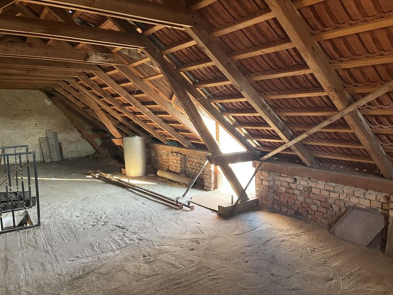 Dachboden Nebengebäude