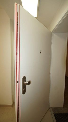 16 Sicherheitstüre MTW 3004