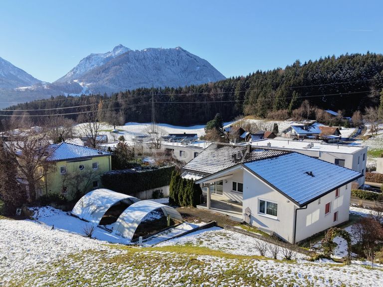 Traumhaftes Einfamilienhaus in Göfis mit Blick in die Berge