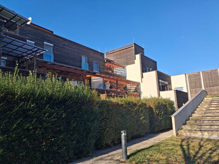 22 Innenhof Wohnhausanlage ETW 1230