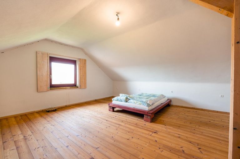 Wohnhaus OG Schlafzimmer