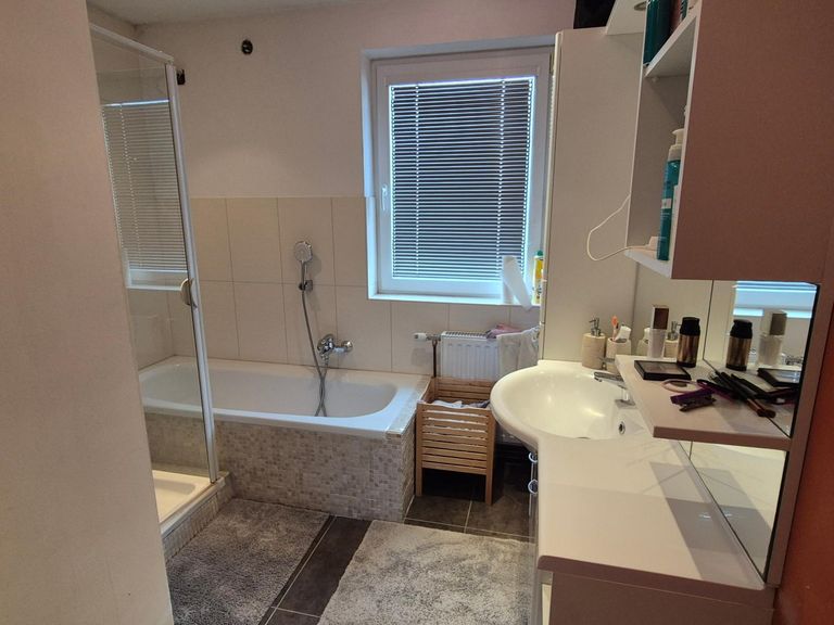 Wohnhaus Badezimmer