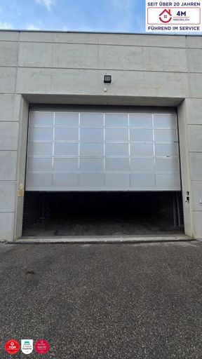 Einfahrt Rolltor
