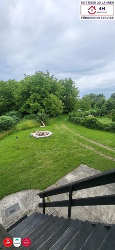 Blick vom Haus in den Garten