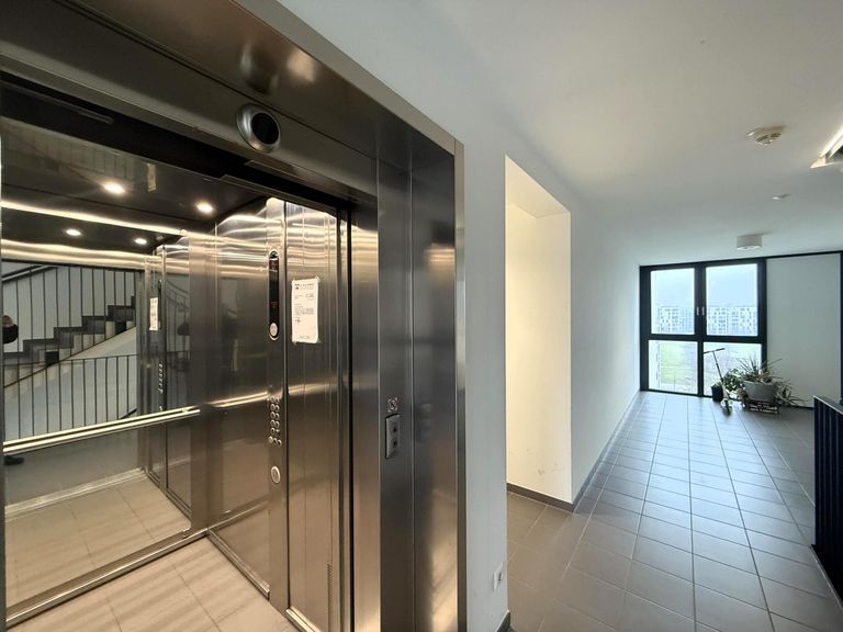 Stiegenhaus / Aufzug