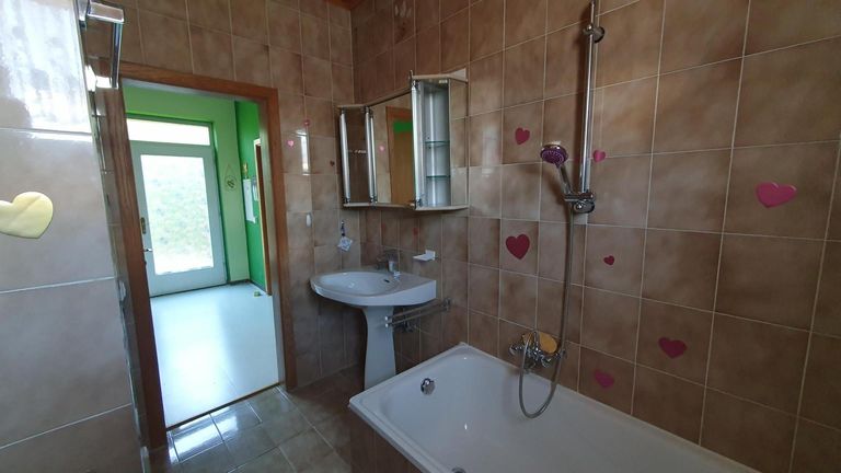 3. Illmitz- Badezimmer