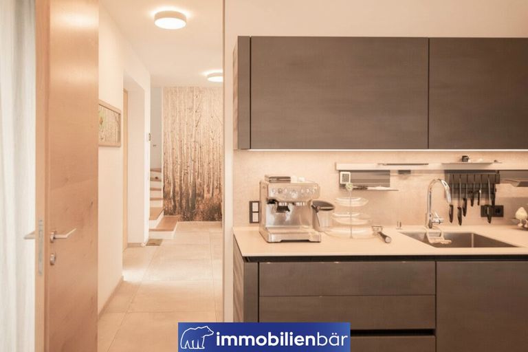 Blick von Küche Richtung Eingangsbereich