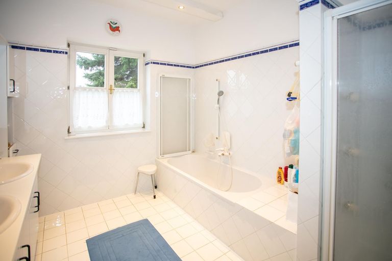 Badezimmer DG