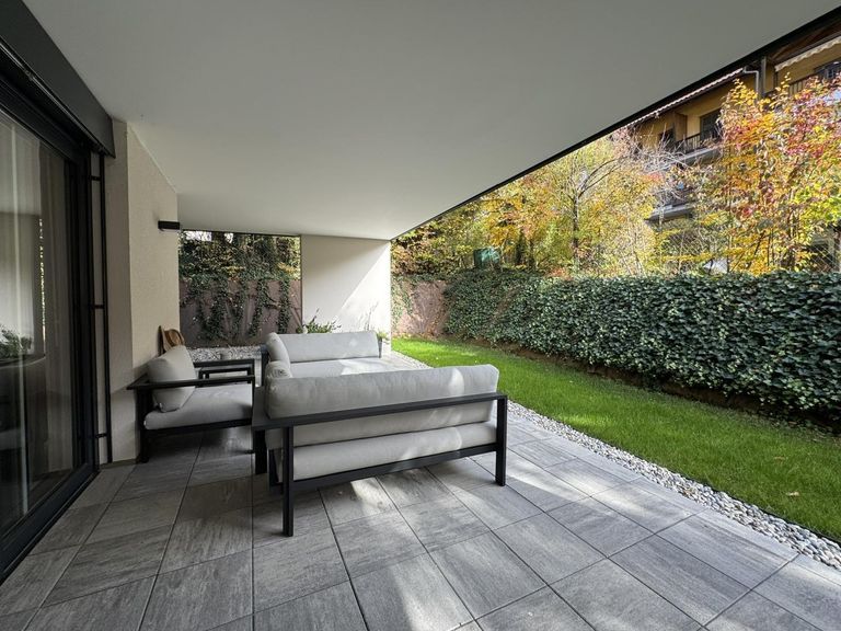 Terrasse samt Garten