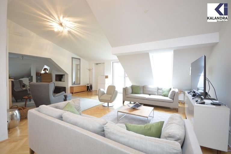 Wohnzimmer & Schlafzimmer DG