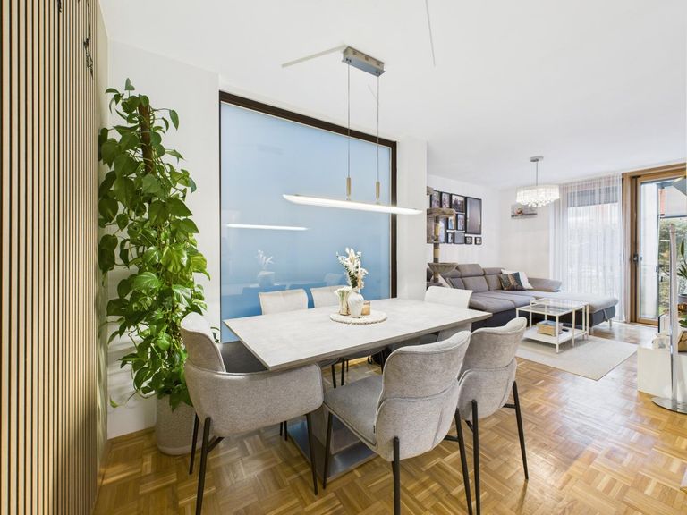 Wohn- und Essbereich 1