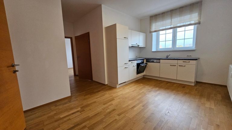 20251216_094041_resized