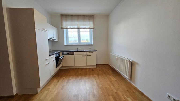 20251216_094047_resized