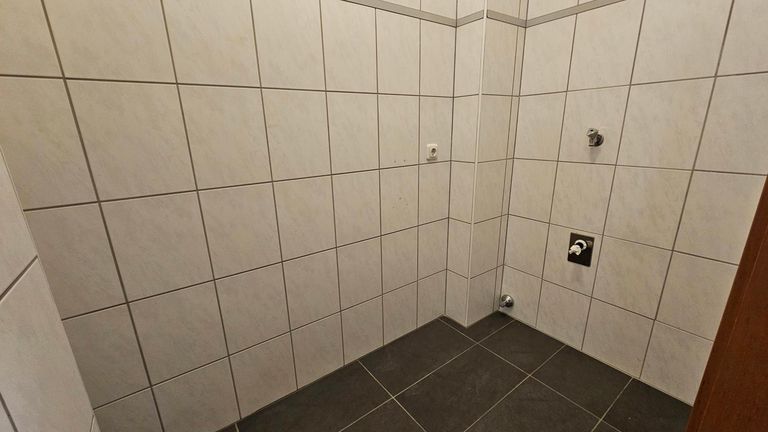 20251216_094234_resized