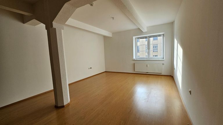 20251216_095126_resized