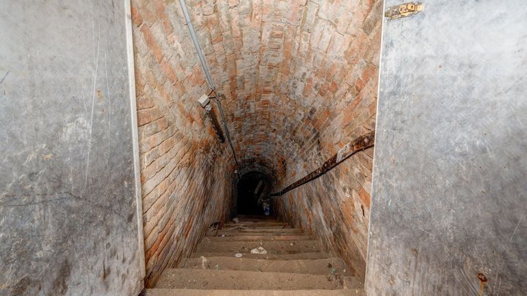 Abgang in die Kellerröhre