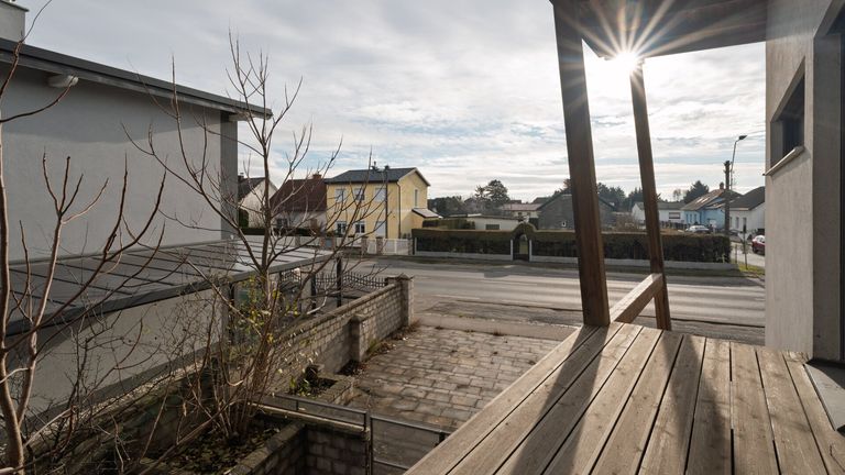 Balkon - Richtung Straße