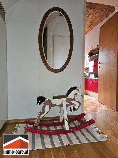 Stiegenaufgang Vorraum OG