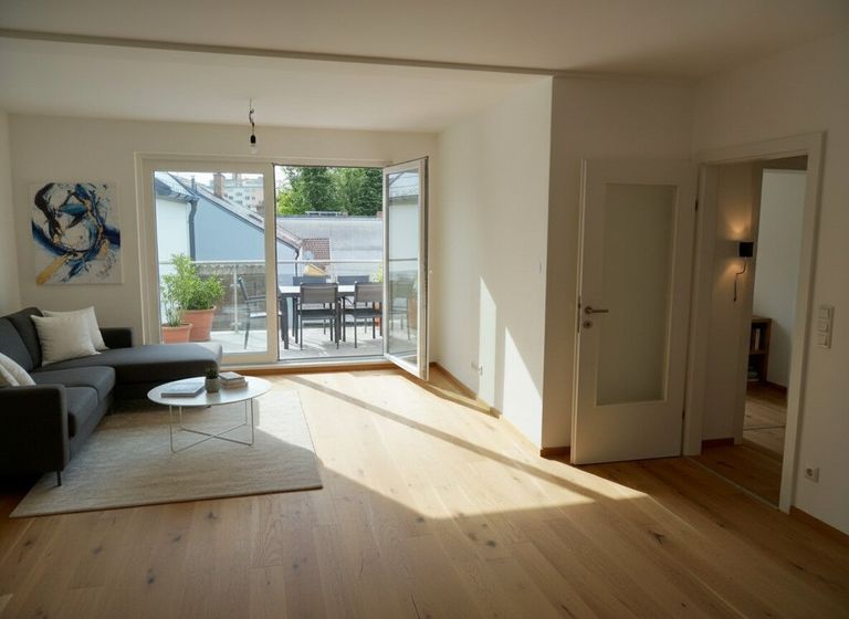 Wohnbereich mit Balkonausgang: KI generierte Einrichtung