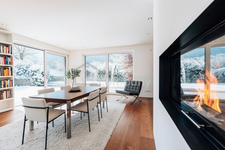 Wohn- und Essbereich mit Kaminofen