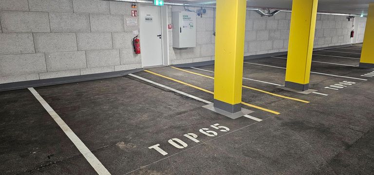 Tiefgaragenplatz