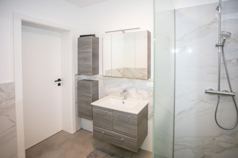 Badezimmer_Ansicht 1_WE 2