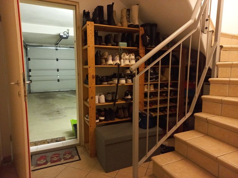 Zugang zur Garage vom Haus