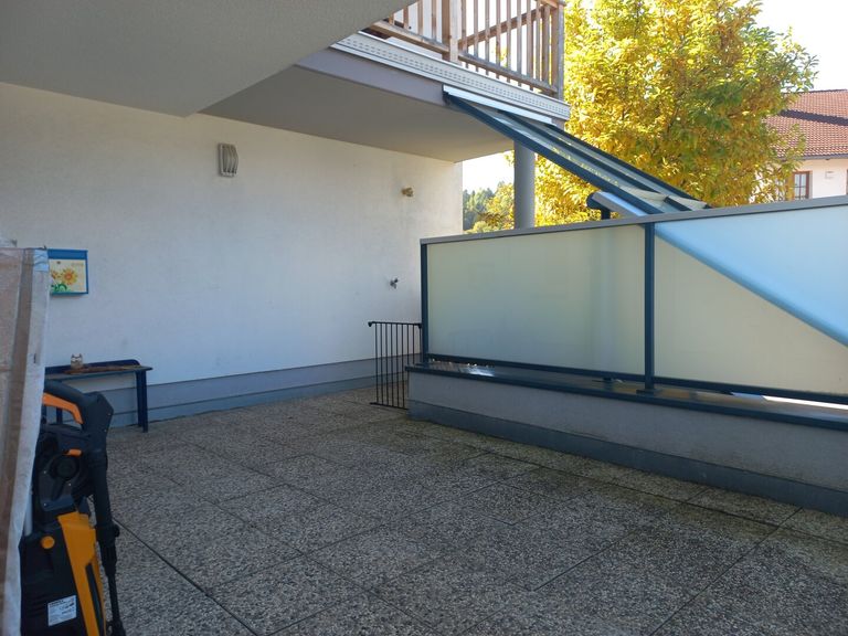 Terrasse im Eingangsbereich - Nord