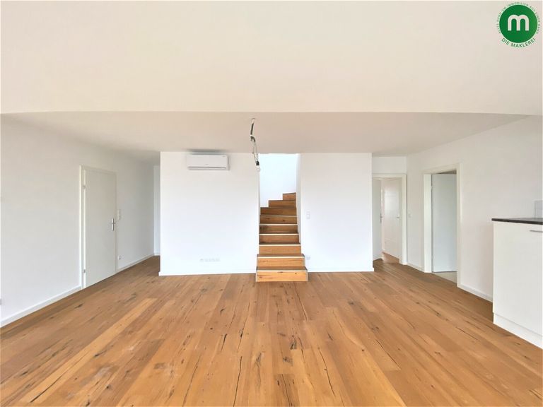 Wohn-/Essbereich Richtung Aufgang DG