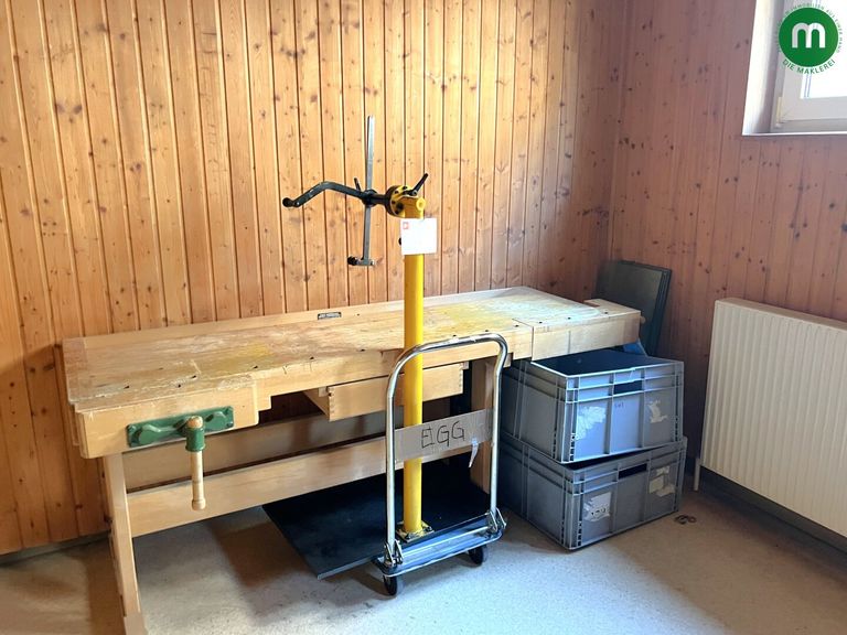 Werkbank im Haus