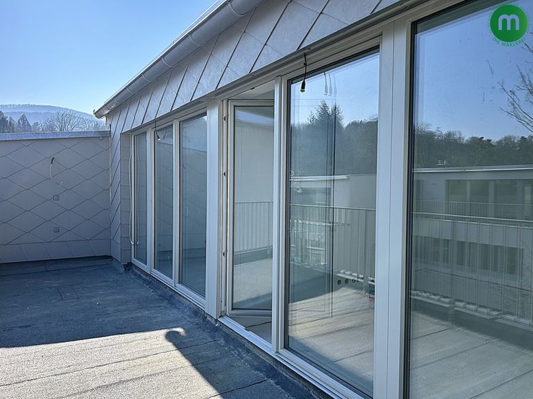 östlich ausgerichtete Terrasse