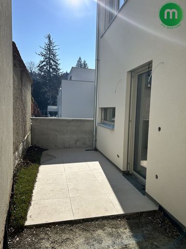 der Küche vorgelagerte Terrasse